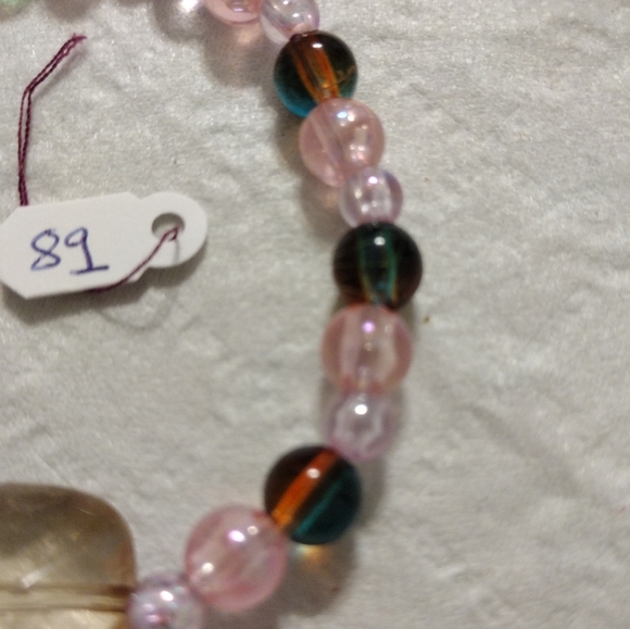 Artemis's Gems custom-made beaded bracelet with large gold gem, rainbow - Picture 5 of 5